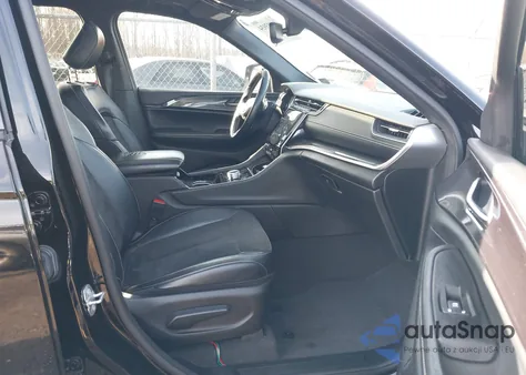 2021 Jeep Grand Cherokee L Altitude 4X4 from USA, damaged, VIN 1C4RJKAG8M8158637